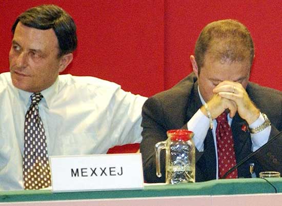 The two-headed mexxej