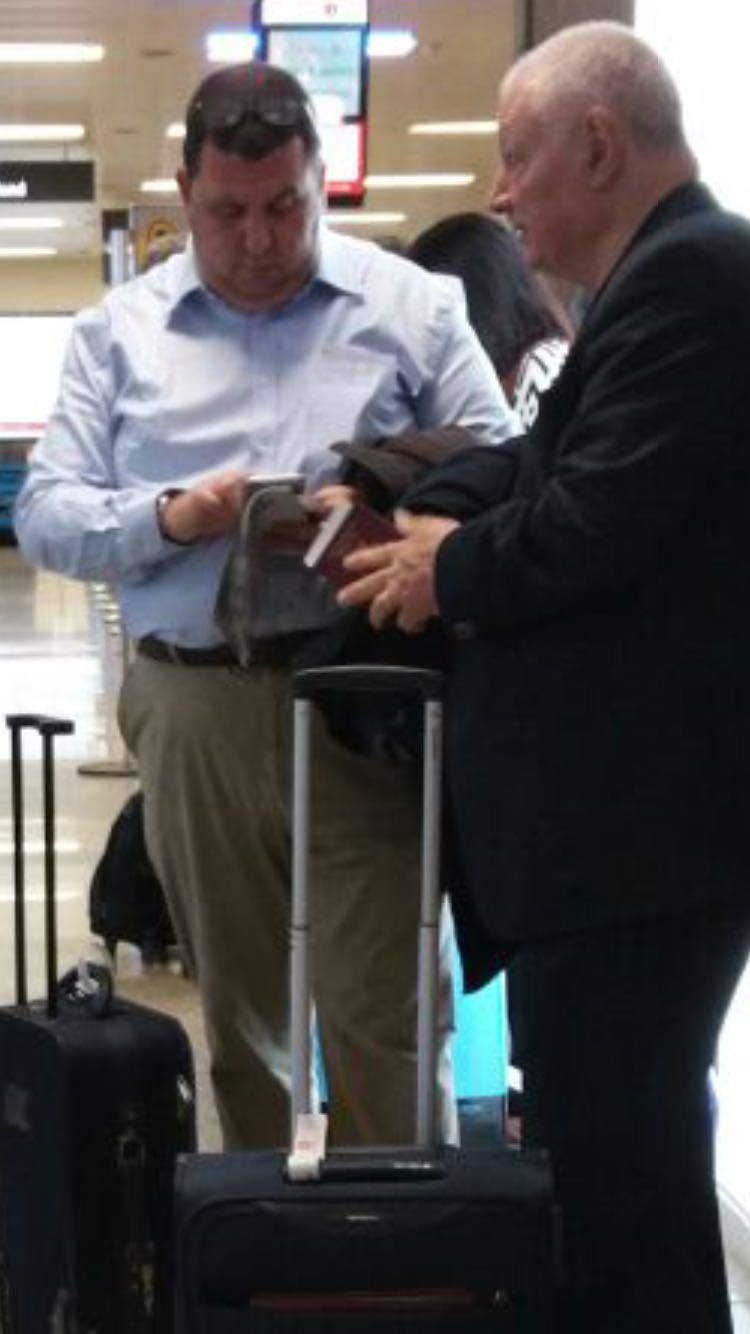 Glenn Bedingfield close up airport